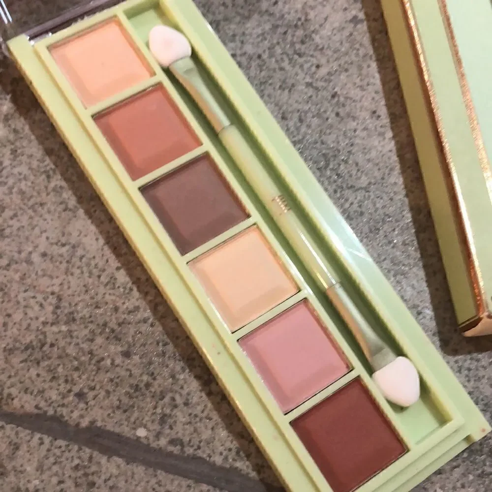 NIB Pixi by Petra Sunset mats Eyeshadow palette